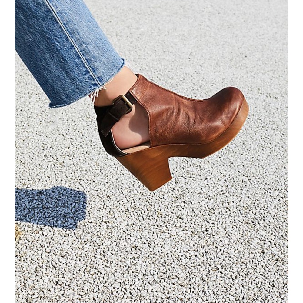 Free People Amber Orchard Clog - Picture 2 of 7